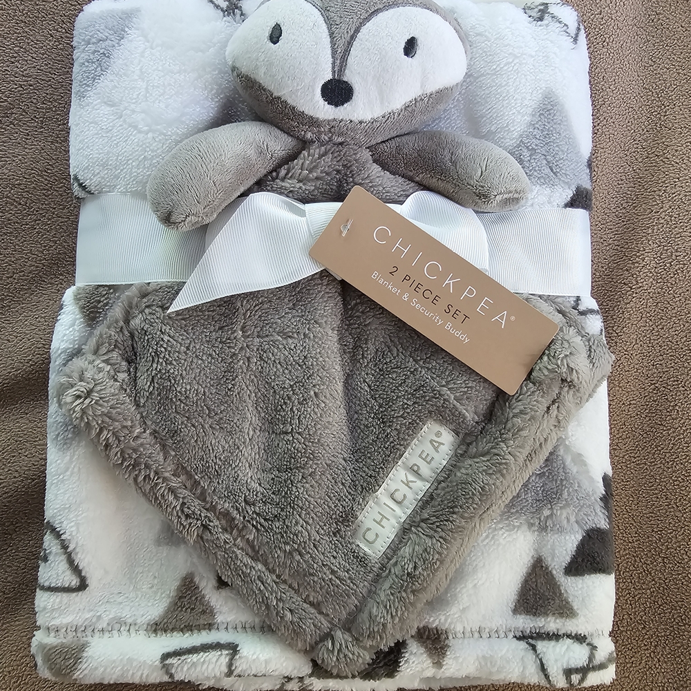 chick pea Gray and White Baby Blanket Set